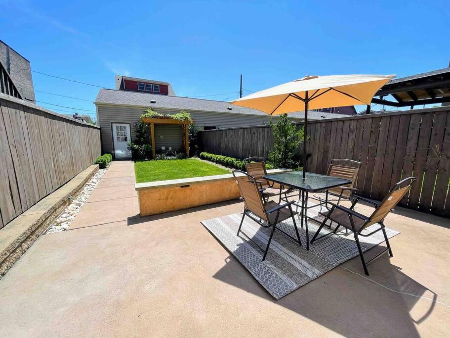 4 Bedroom 3 Bath Sleeps 10 Pet Friendly Private Backyard, 2 Car Garage, City Views, Close To All Stadiums And Casino Питтсбург Экстерьер фото